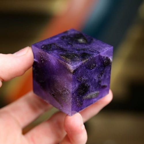 Product Image of the Minecraft Obsidian Cube Kit