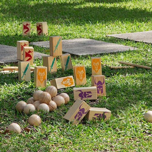 Product Image of the Kingdoms Lawn Game