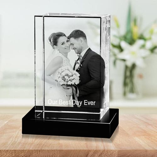 Product Image of the Crystal 3D Anniversary Portrait