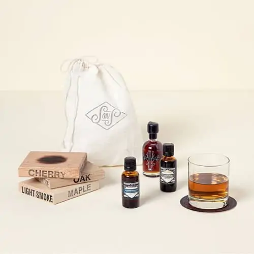 Product Image of the Smoked Cocktail Kit