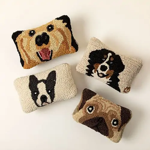 Product Image of the Dog Face Pillow