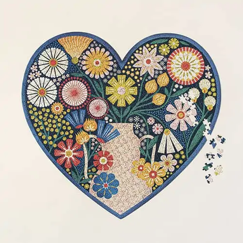 Product Image of the Heart Bouquet Puzzle 