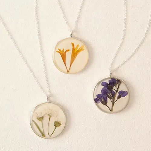 Product Image of the Birth Flower Necklace