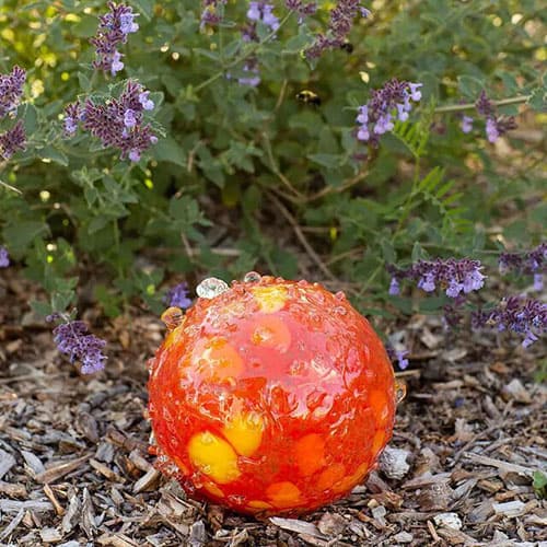 Product Image of the Bee Drinking Garden Ball