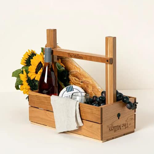 Product Image of the Personalized Picnic Wine Carrier