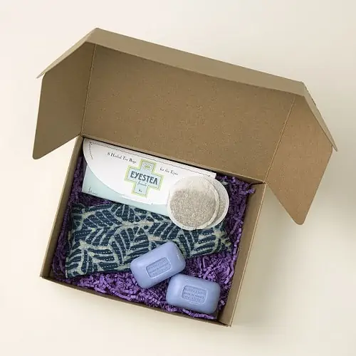 Product Image of the Restful Eyes Relaxation Gift Set
