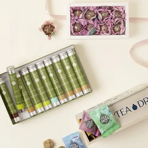 Product Image of the Tea Gift of the Month Subscription