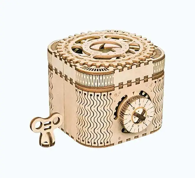 Product Image of the 3D Wooden Treasure Box Puzzle