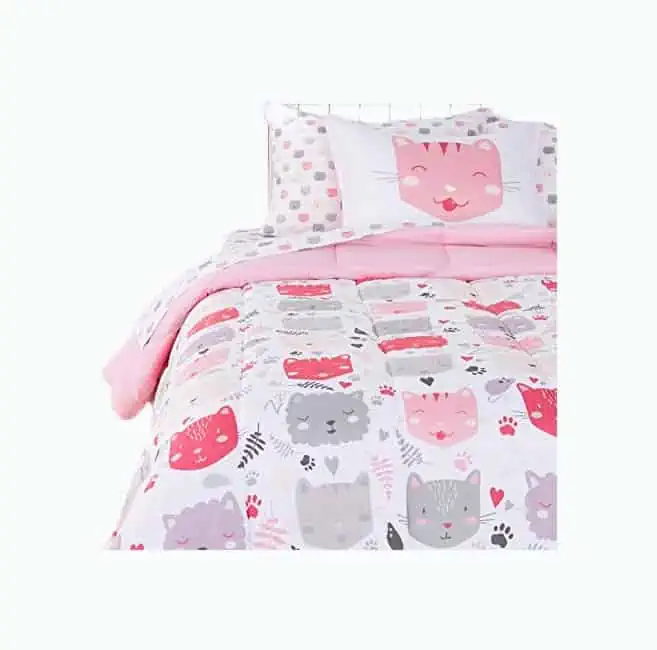 Product Image of the Amazon Basics Cat Bedding