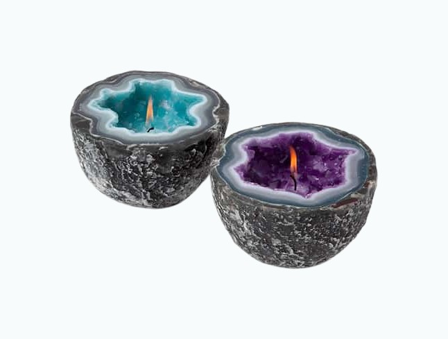 Product Image of the Amethyst Geode Candle