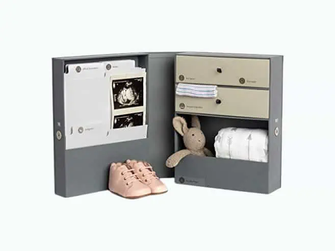 Product Image of the Baby Keepsake Box