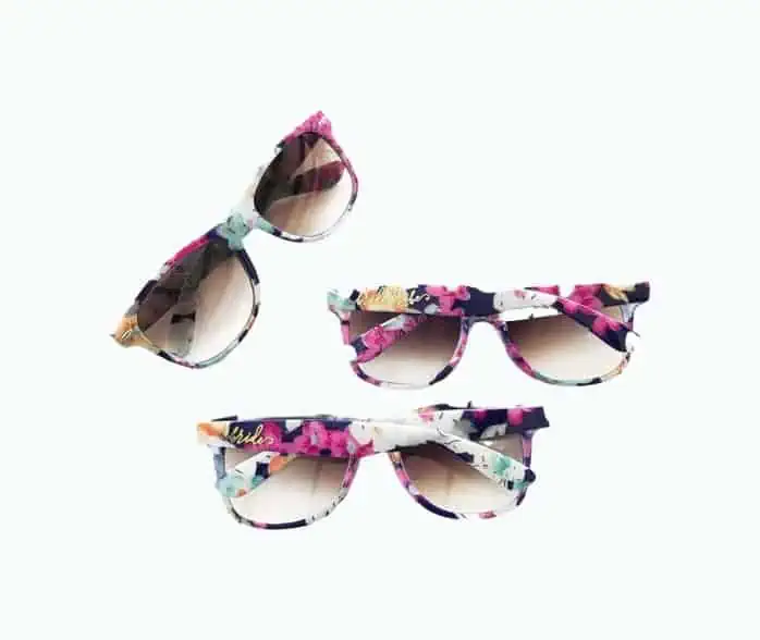 Product Image of the Bridesmaid Floral Sunglasses Set