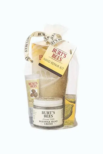 Product Image of the Burt's Bees Hand Repair Gift Set