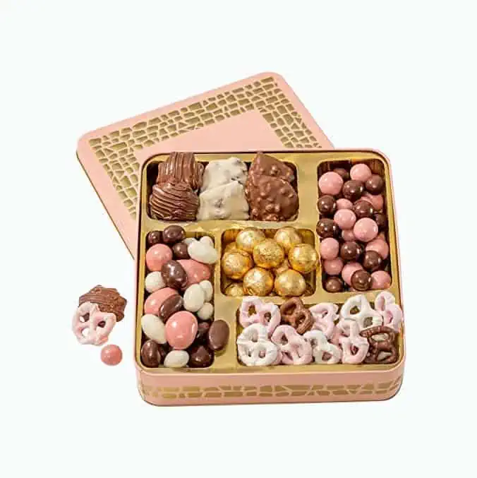 Product Image of the Chocolate-Covered Snack Mother’s Day Gift Box