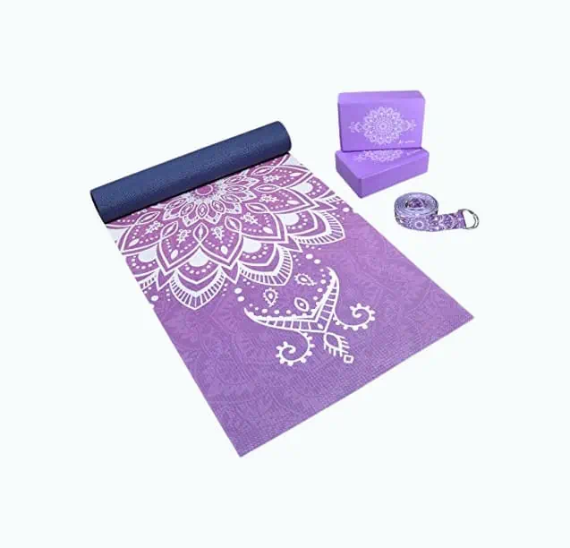 Product Image of the Complete Yoga Mat Gift Set 