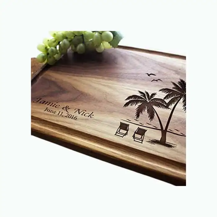 Product Image of the Custom Engraved Tropical Cutting Board