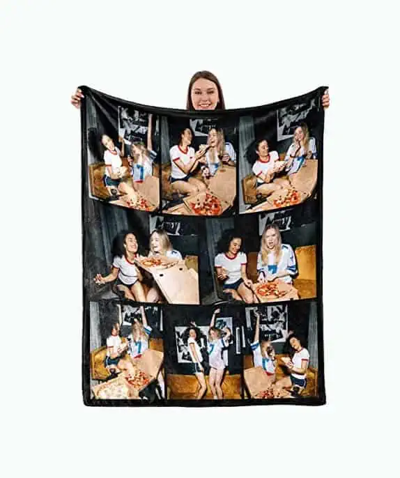 Product Image of the Customized Photo Blanket