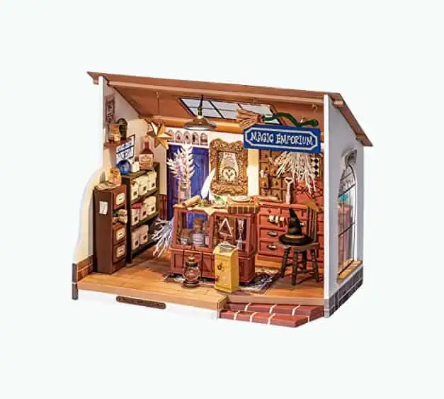 Product Image of the DIY Miniature Dollhouse Kit