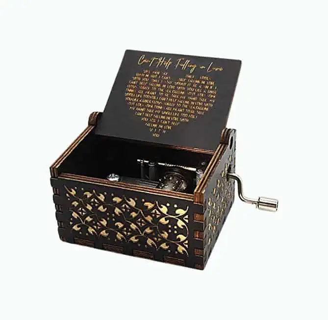 Product Image of the Engraved Music Box