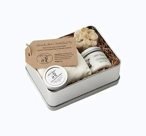 Product Image of the Farm Fresh Spa Experience Tin