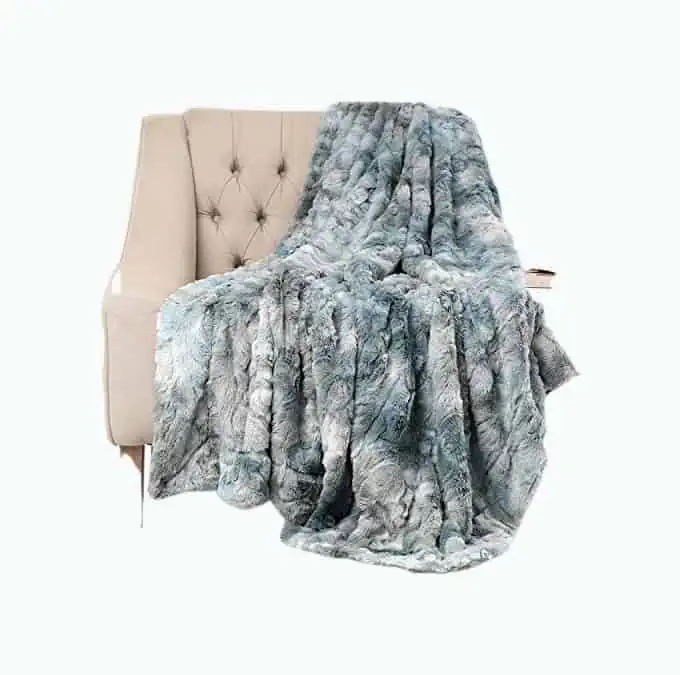 Product Image of the Faux Fur Throw Blanket