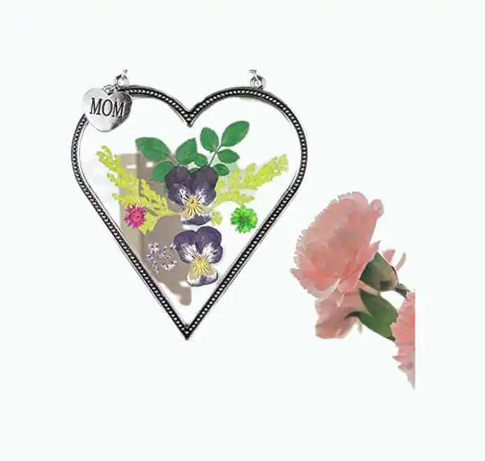 Product Image of the Glass Heart Suncatcher