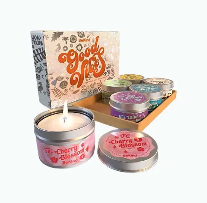 Product Image of the Good Vibes Candle Set