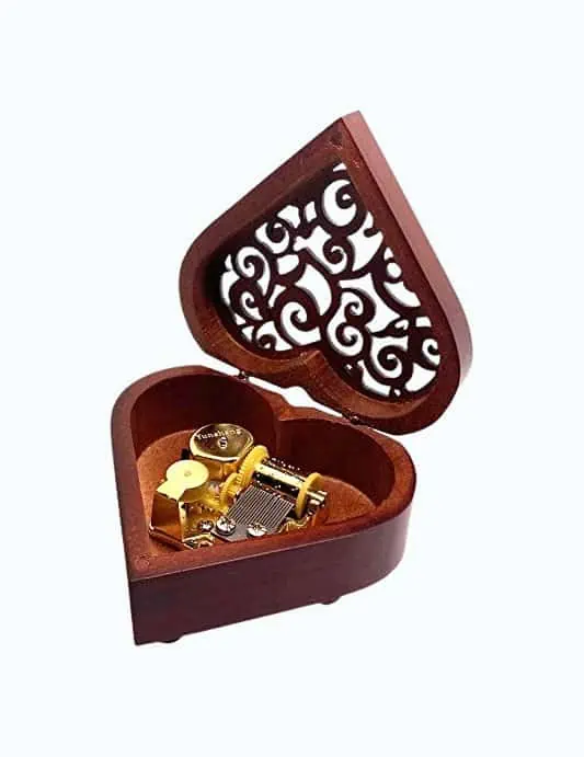 Product Image of the Heart-Shaped Music Box