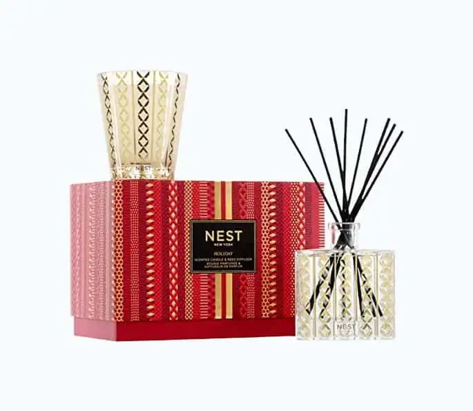 Product Image of the Holiday Candle Set