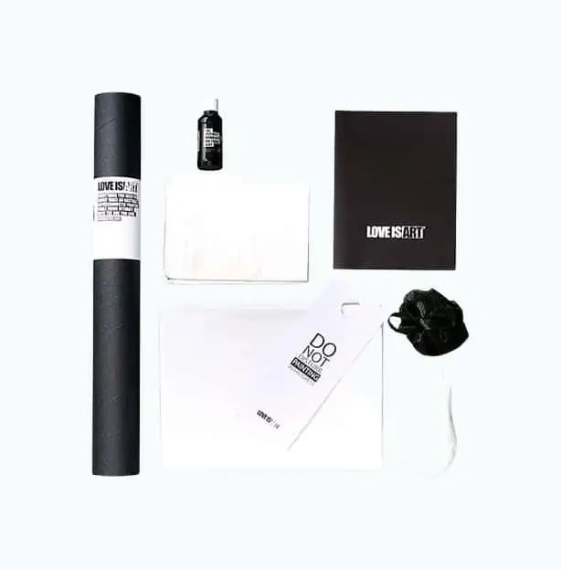 Product Image of the Love Is Art Kit