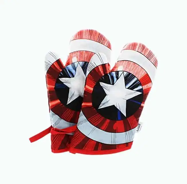 Product Image of the Marvel Captain America Oven Mitt Set