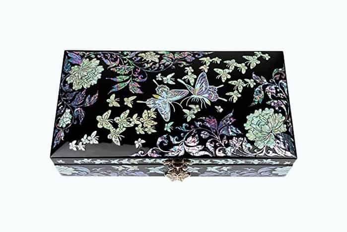 Product Image of the Pearl Butterfly Jewelry Box