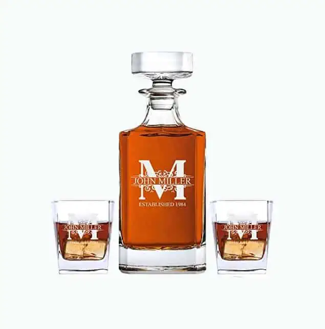 Product Image of the Personalized Decanter Set
