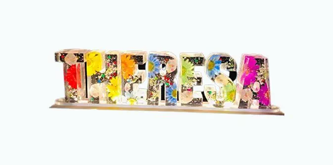 Product Image of the Personalized Dried Flower Name Light