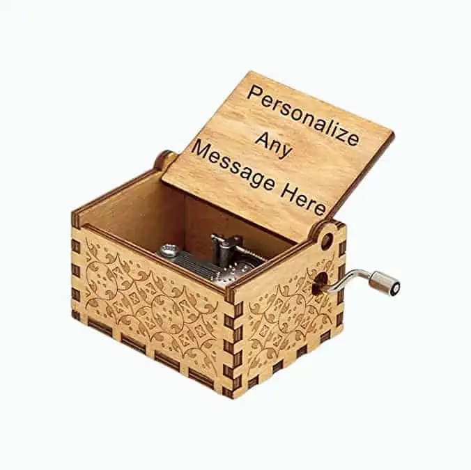 Product Image of the Personalized Engraved Music Box
