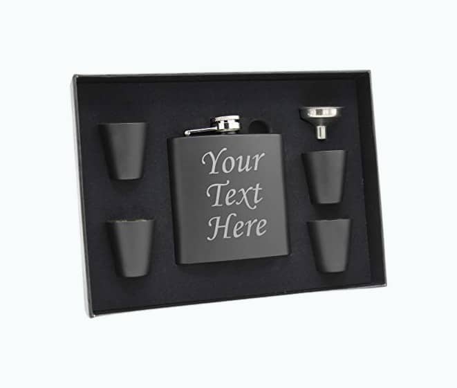 Product Image of the Personalized Flask Set