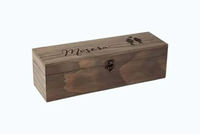 Product Image of the Personalized Love Birds Wine Box