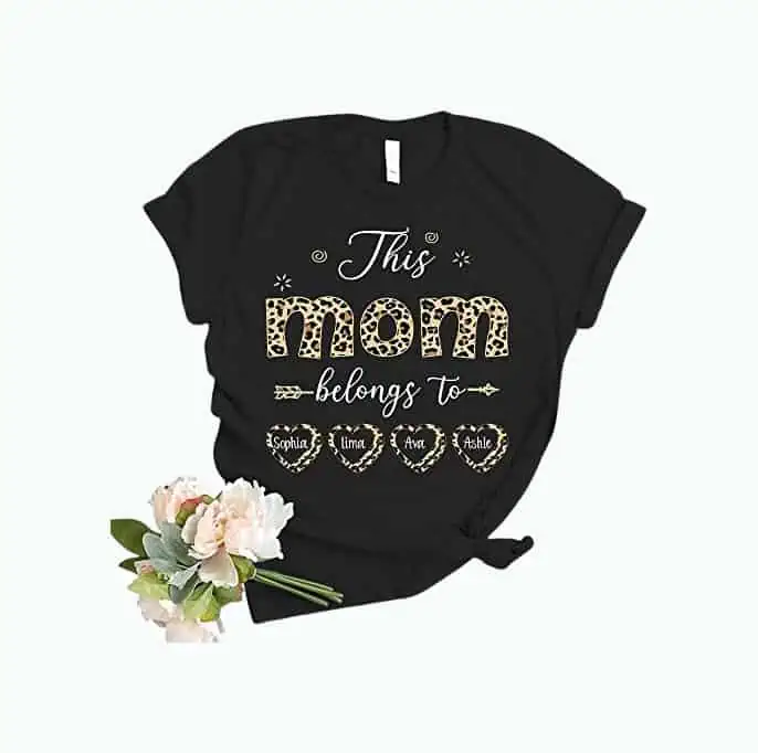 Product Image of the Personalized Mom T-Shirt