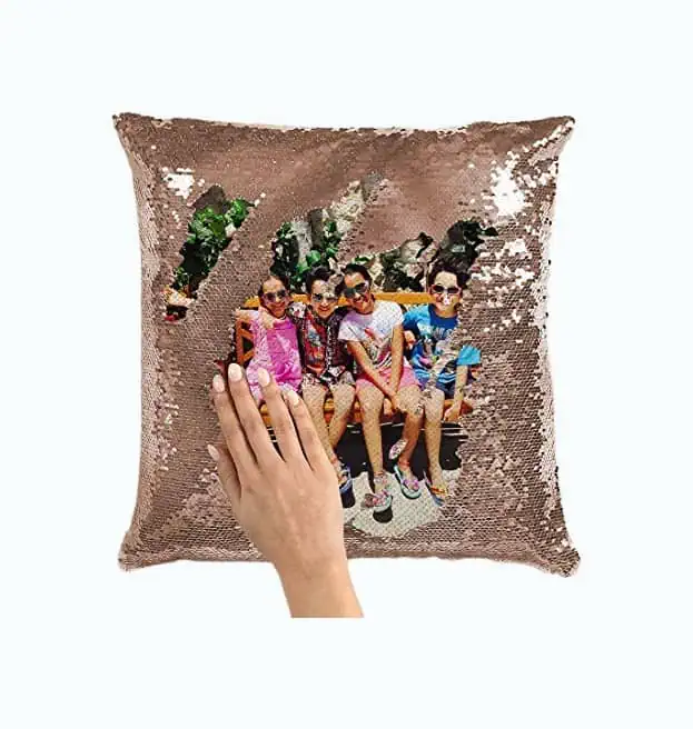 Product Image of the Personalized Pillow Cover