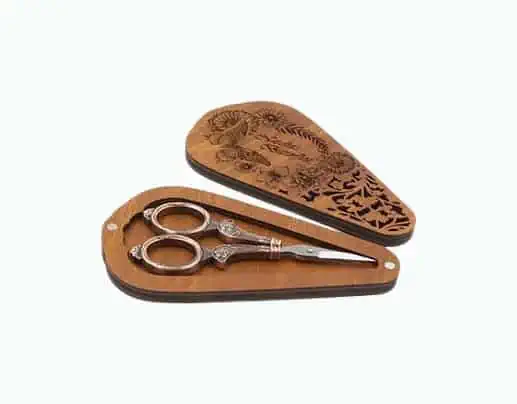 Product Image of the Personalized Wooden Scissor Case