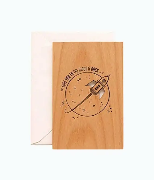 Product Image of the Romantic Wood Keepsake