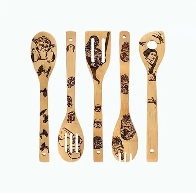 Product Image of the Star Wars Burned Wooden Utensils Set Gift