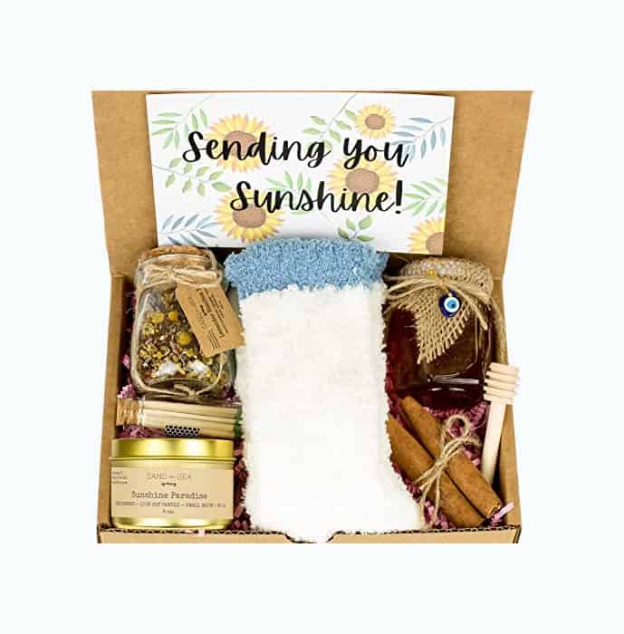 Product Image of the Sunshine Gift Box