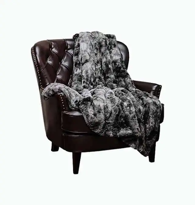 Product Image of the Super Soft Fuzzy Faux Fur Throw