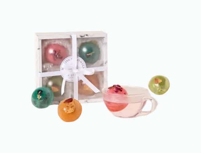 Product Image of the Tea Bomb Gift Set