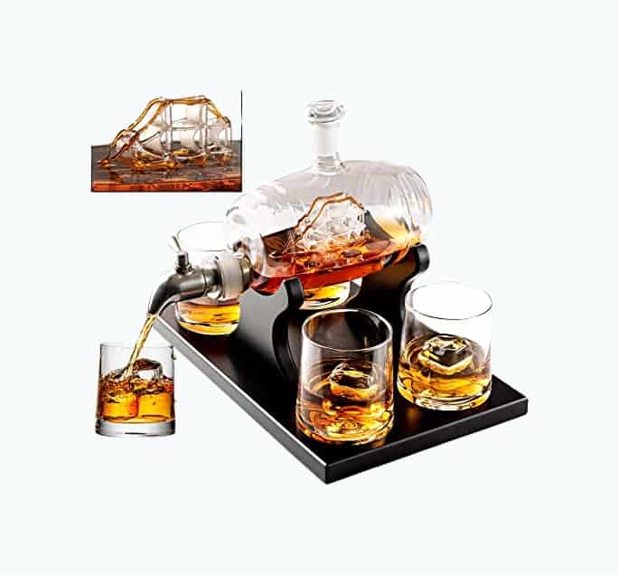 Product Image of the Whiskey Barrel Decanter Gift Set